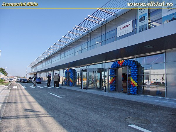 Aeroportul Sibiu - 2008 Aeropo10