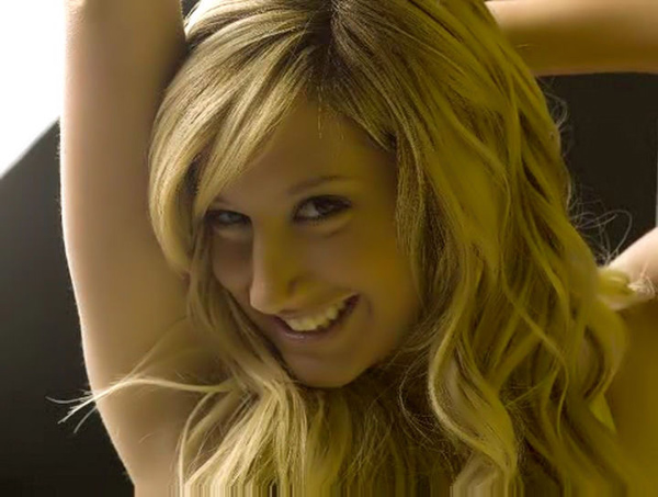 Ashley Tisdale At234110