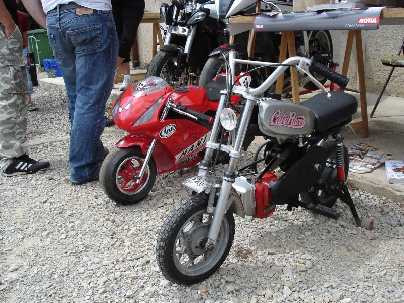 Motos en fete au pays de Sault  juin 2010 Dsc04011