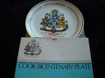 Cook Bicentenary Plate 1769 -1969 is Bicentenary Plate pattern 548  Cook_b14