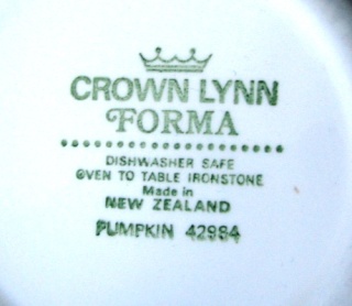 Pumpkin 42984 Crown Lynn Forma Pumpki13