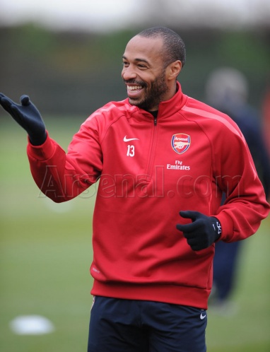 Thierry Henry - Page 9 Gun_1210