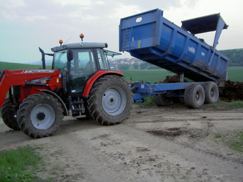 Massey 5400 ou 6400 Pict3912