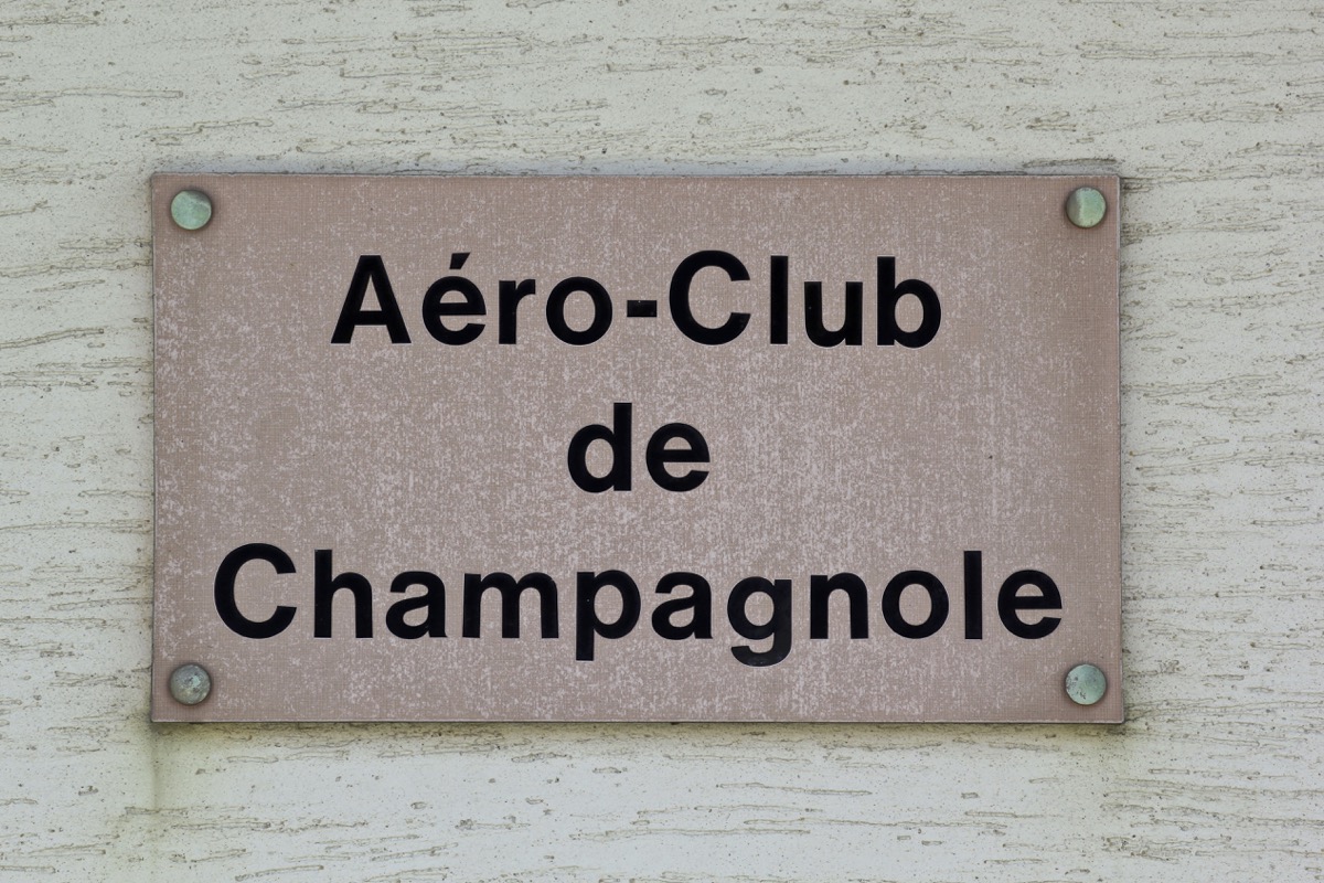 Aérodrome de Champagnole-Crotenay  (LFGX) Img_1021