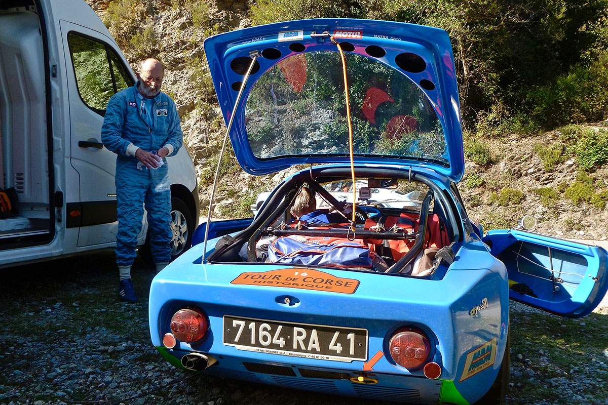 La MATRA 610 MS3 Coupé "Napoléon" au TdHC 2011. P1020117