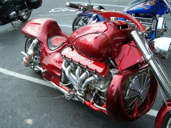 VRXSE Destroyer, le Dragster Harley qu'on peut acheter  Viperb11
