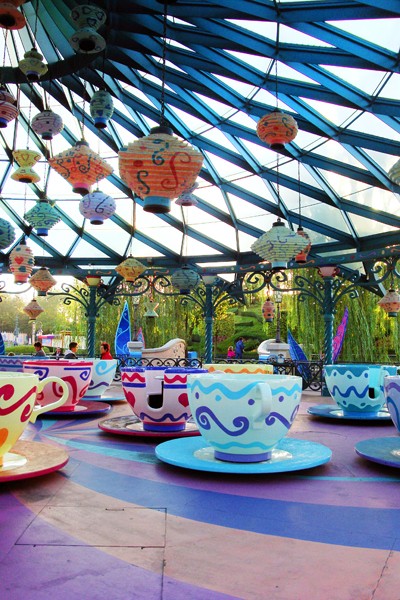 MAD HATTER'S TEA CUPS - Fantasyland 14-10-10