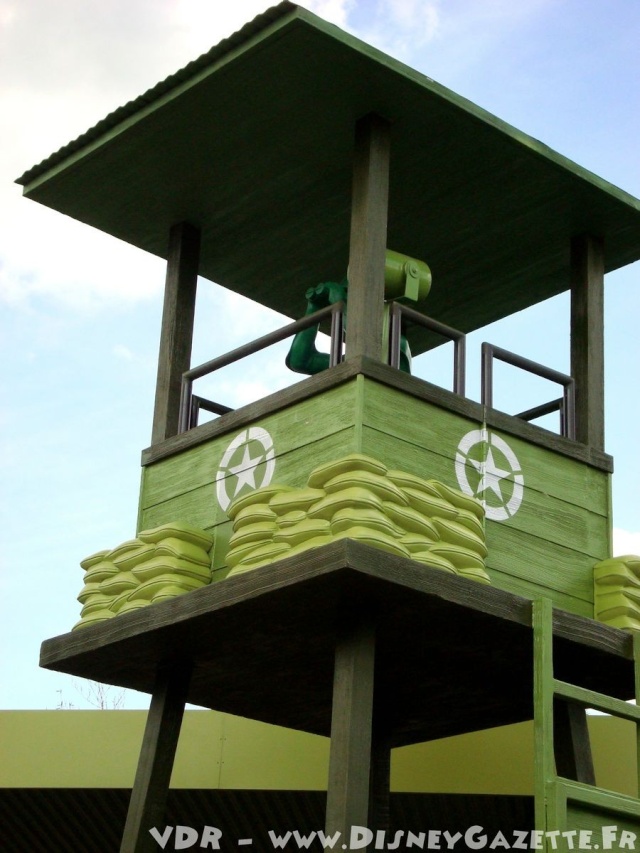 TOY SOLDIERS PARACHUTE DROP (Toy Story Playland)  - Pagina 4 4193810