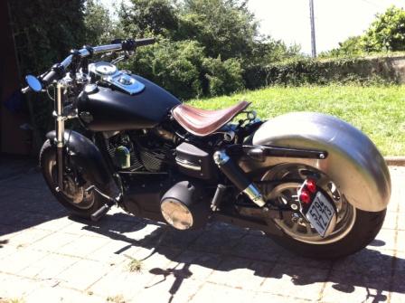 transfo de ma fat bob en "vrai" bobber Plaque10