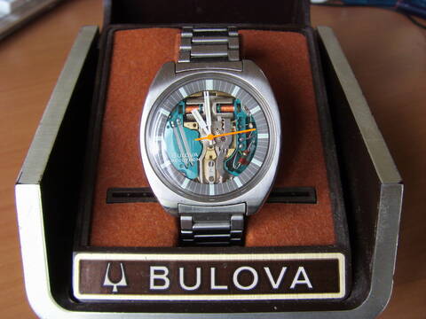 Montre bulova cheap accutron 1970