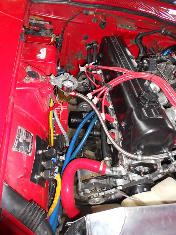 Datsun 260Z 2+2 rouge... présentation enfin!! - Page 2 Dscn0641