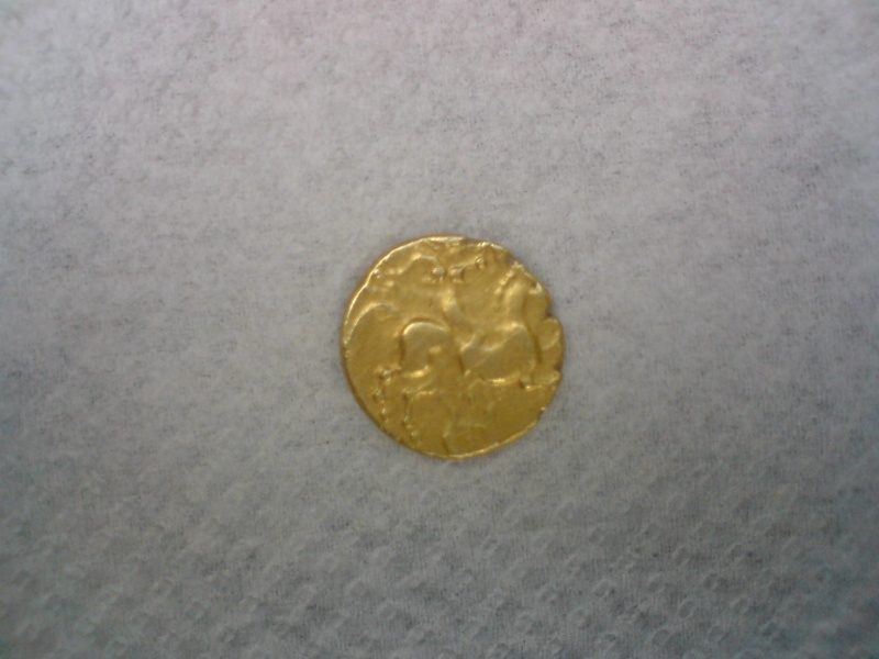 Monnaie gauloise en or... Dsc00105