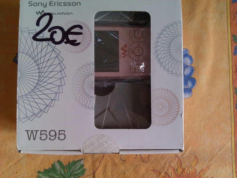  téléphone Sony Ericsson - occasion - 20 euros - association "A cors et à Cris"  Imag0013