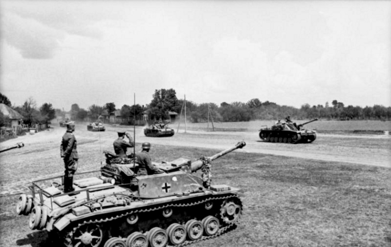 STURMGESCHÜTZ, l'artillerie d'assaut de la Wehrmacht ! E11