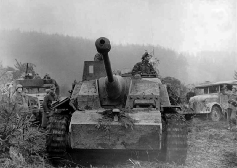 STURMGESCHÜTZ, l'artillerie d'assaut de la Wehrmacht ! F10
