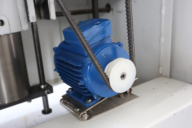 Motorisation table raboteuse (voir p.13) et amélioration R/D Holztech FS320 (première partie) 16_jui10