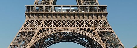 Pourquoi ne s'intéresser qu'à cette partie de la tour Eiffel? Pourqu10