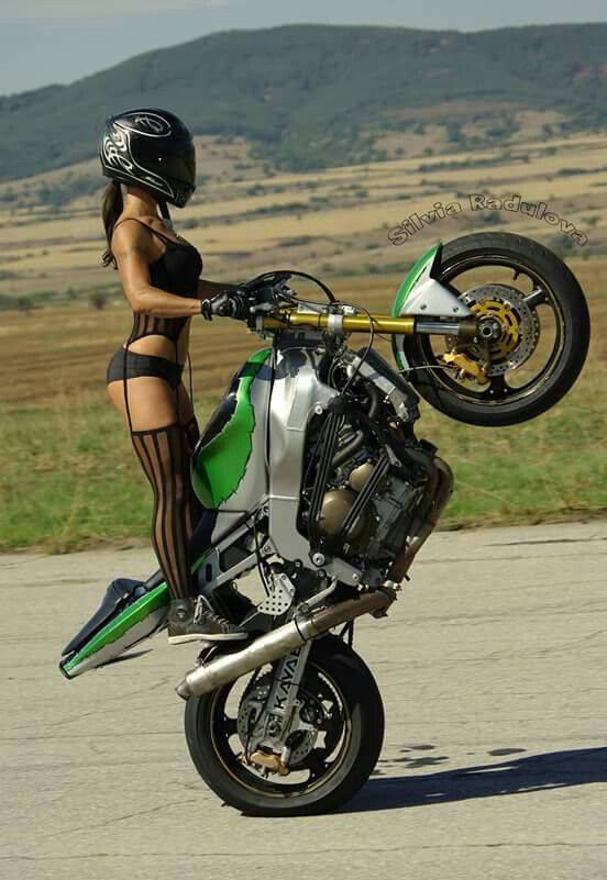 Babes & Bikes - Page 25 32283710