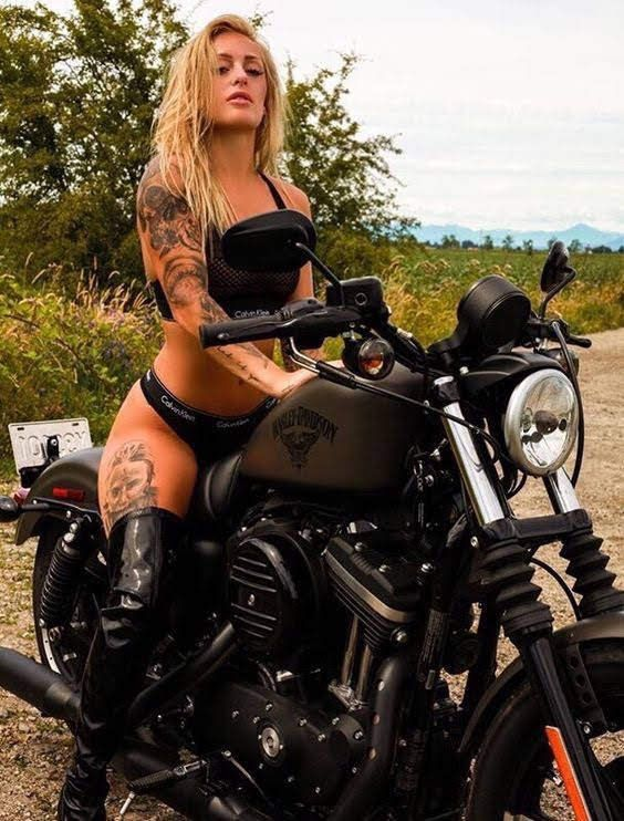 Babes & Bikes - Page 12 50870210