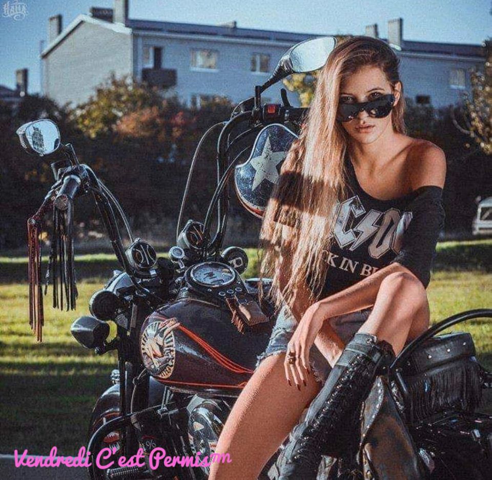 Babes & Bikes - Page 25 82627410