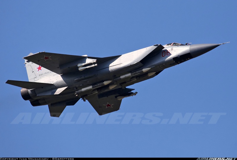 Photos d'avions militaires - Page 20 Mig-3110