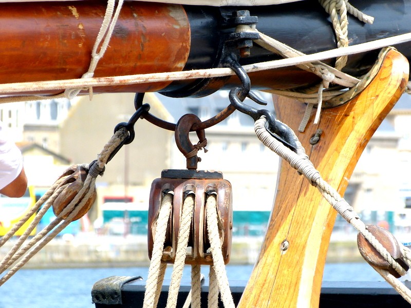 Flânons sur les quais de St Malo LE RENARD 02410