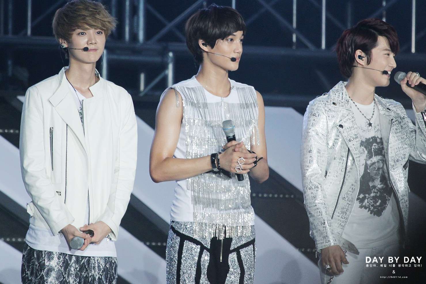 120818 SMTOWN Seoul - DAYBYDAY [1P] 25710