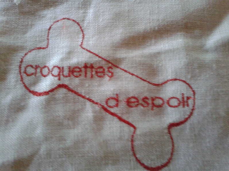 bandanas pour nours au profit de Croquettes d'Espoir - Page 4 Broder20