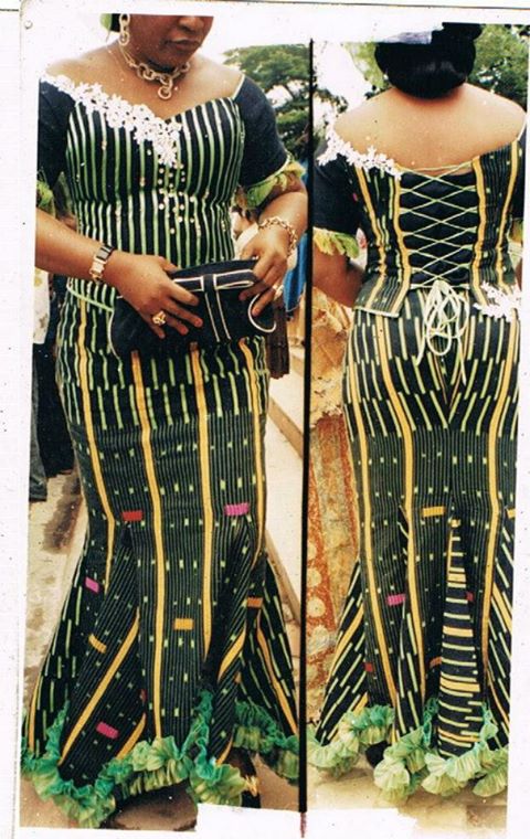 Les Costumes traditionnels de votre pays : Histoire, différences Homme/Femme, Pourquoi ? - Page 3 30784210