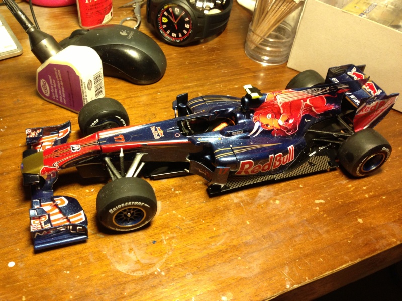 STR Toro Rosso modifie de la RB6 - Page 3 Img_1410