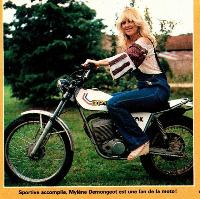 photos de stars ou sportifs à moto ou autres 2 roues 31708310