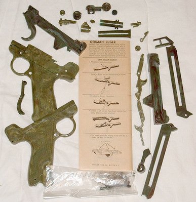 1950's Luger Model Gun Kit??? [pics added] Premie15