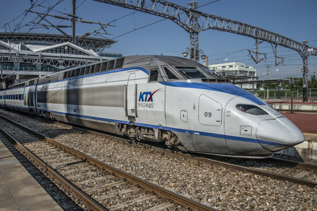 [Projet] TGV KTX-I sur base AVE de Kato 18559510