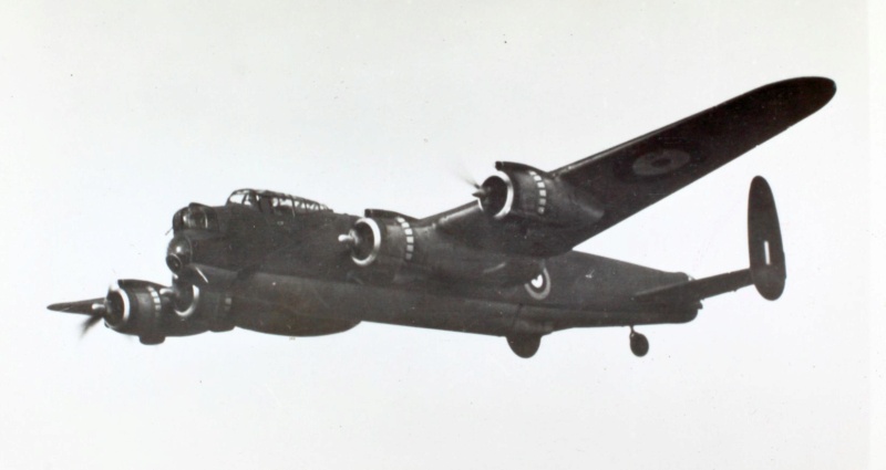 VICKERS WELLINGTON Avro_l10