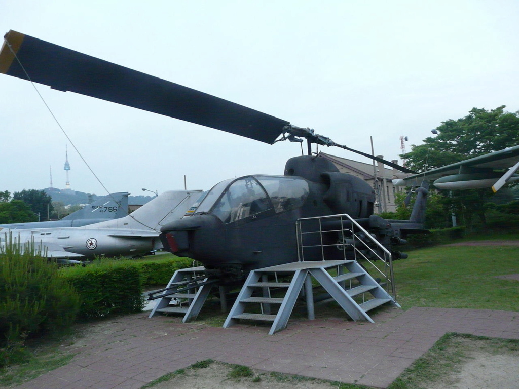 BELL AH-1 COBRA  Bell_108