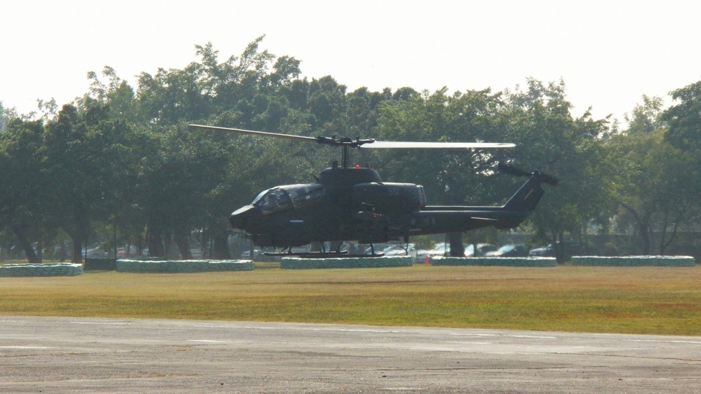 BELL AH-1 COBRA  Bell_116