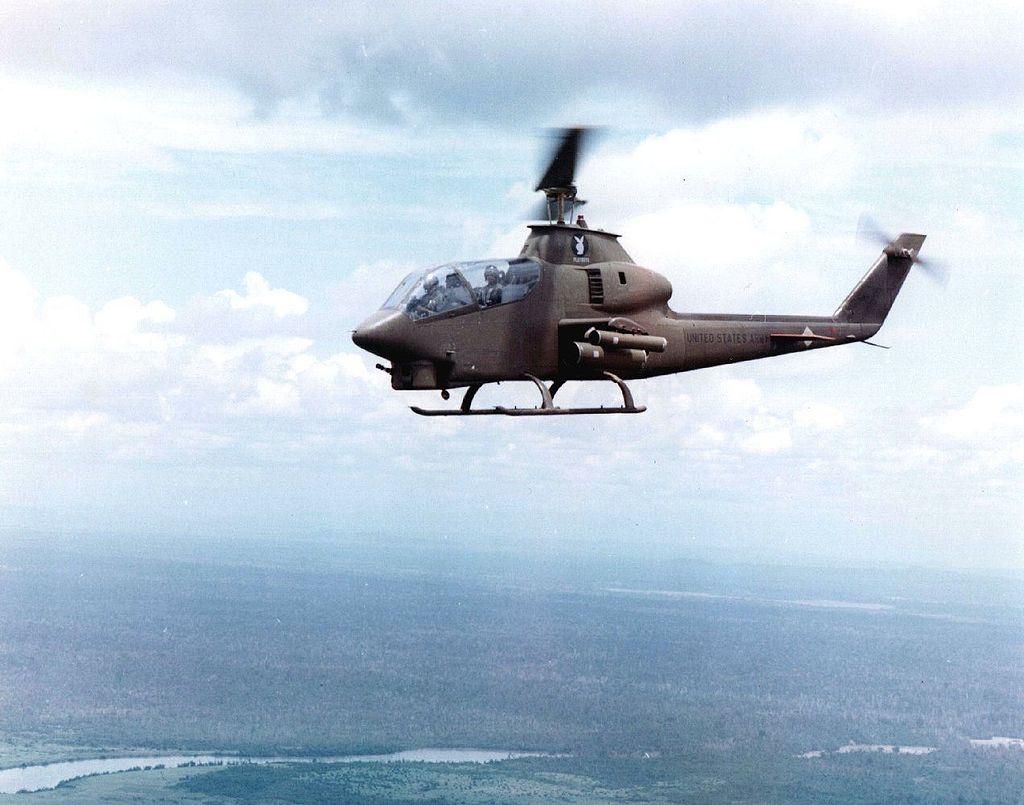 BELL AH-1 COBRA  Bell_a28