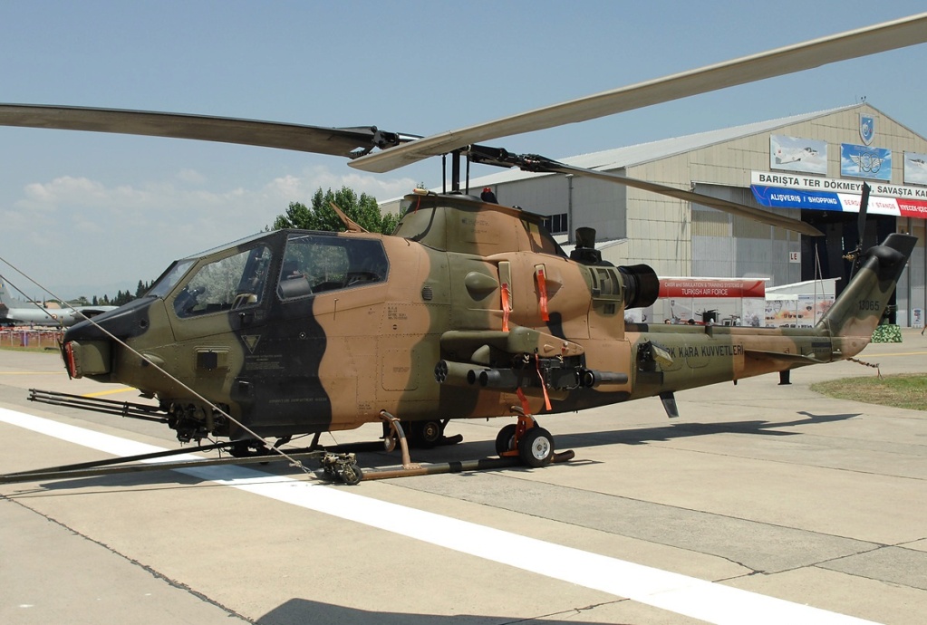 BELL AH-1 COBRA  Bell_a31