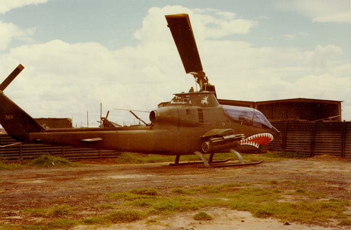 BELL AH-1 COBRA  Bell_a40