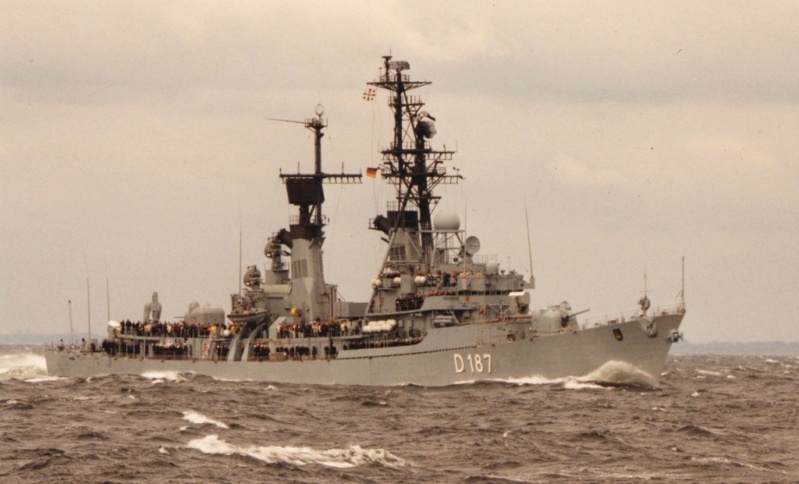 FREGATES ASM CLASSE BREMEN (TYPE 122A) Fgs_ro10