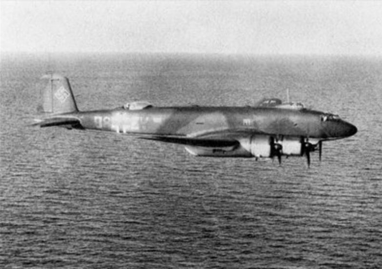 PORTE AERONEFS PRINCIPE DE ASTURIAS (R-11) (NV) Focke-11
