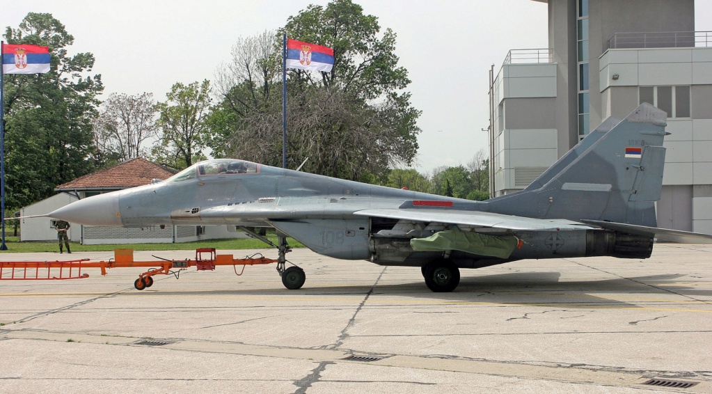 MIKOYAN GOUREVITCH (MIG) MiG-29 "FULCRUM"  Mig-2986