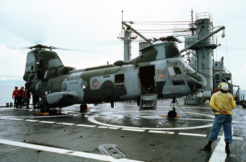 LANDING SHIP TANK (LST) CLASSE NEWPORT (NV) Uss_b110