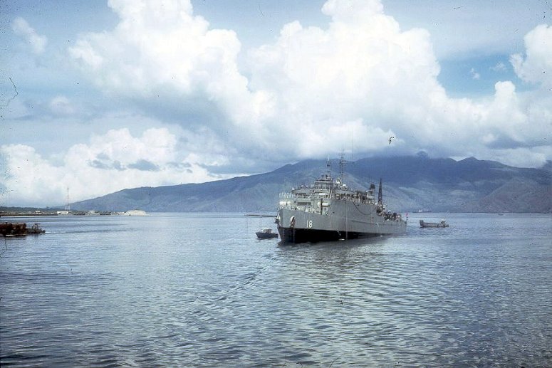 USN LANDING SHIPS DOCK (LSD) CLASSE CASA GRANDE (Terminé) Uss_c159