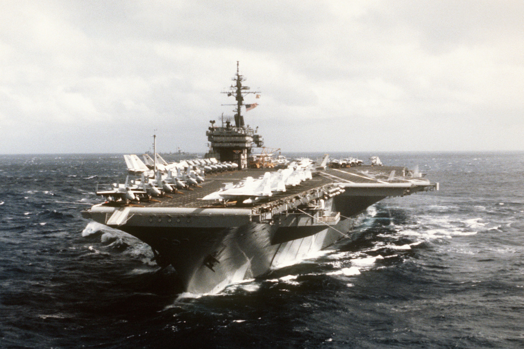 PORTE-AVIONS USS ENTERPRISE (CVN-65) Uss_co96