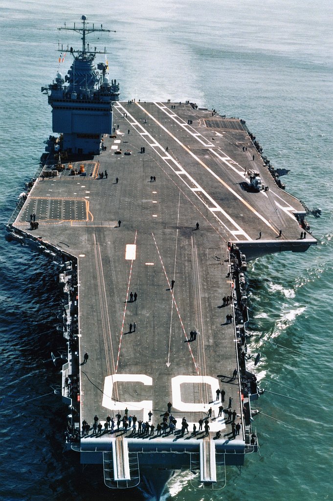 PORTE-AVIONS USS ENTERPRISE (CVN-65) Uss_en35