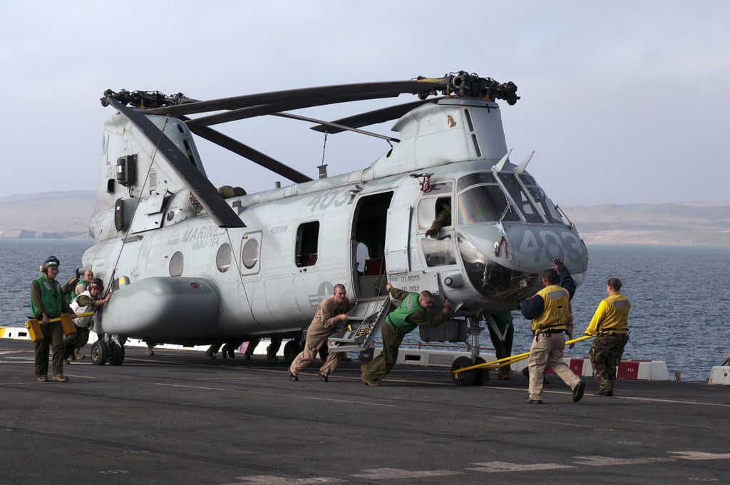 LANDING PLATFORM DOCK (LPD) CLASSE SAN ANTONIO (Terminé) Uss_ne41