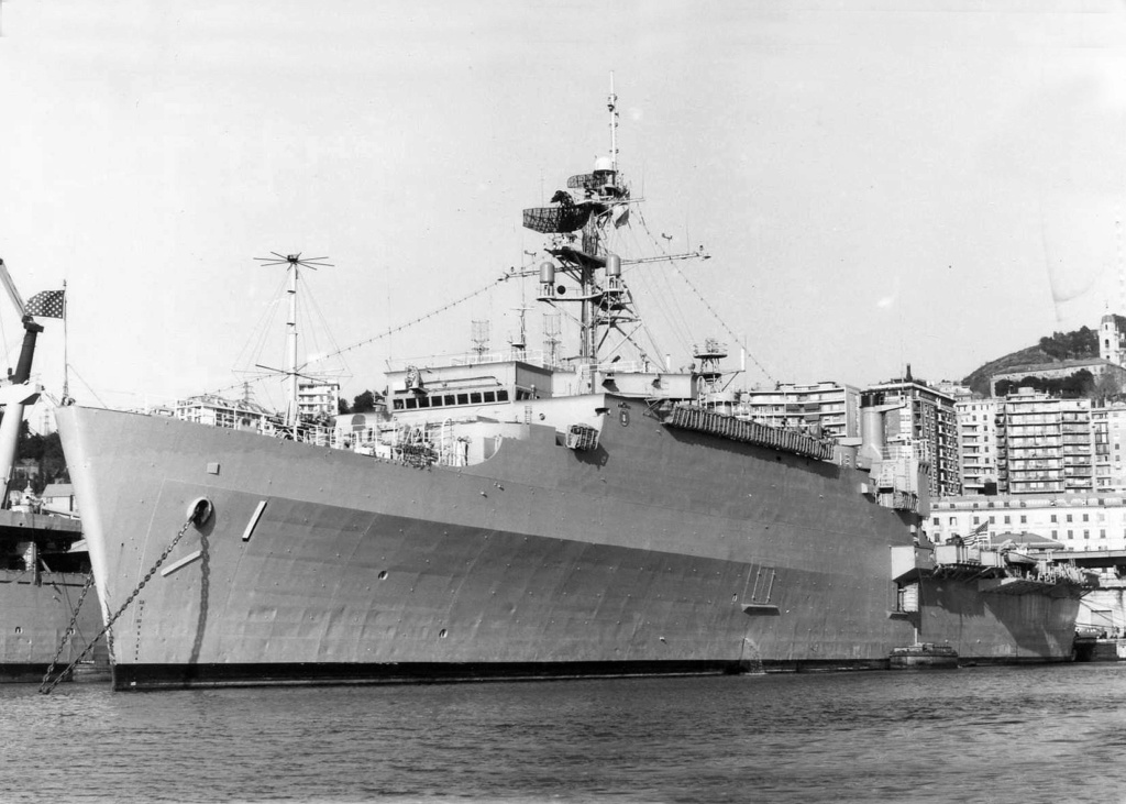 LANDING PLATFORM DOCK (LPD) CLASSE RALEIGH (FINI) Uss_ra39