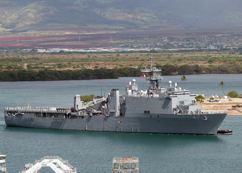 LANDING SHIP DOCK (LSD) CLASSE WHIDBEY ISLAND Uss_ru25