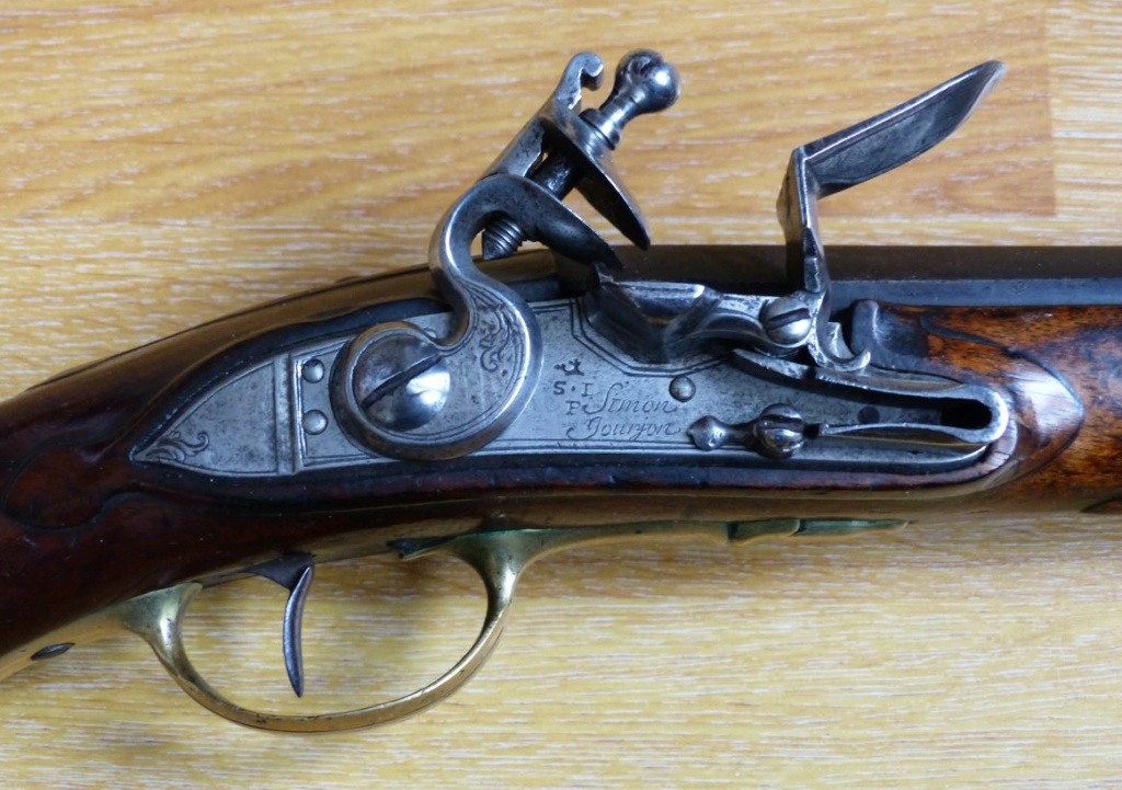 Rarissime pistolet de Gendarmes de la Garde du Roy - commande de 1763 Pistol20